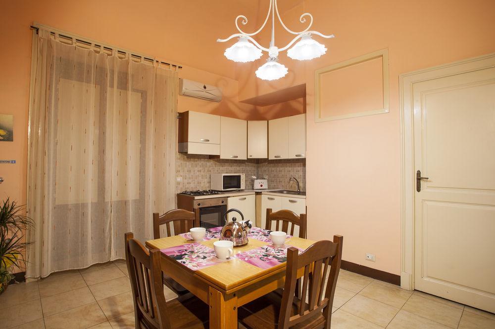 Siciliaetnamare Bed & Breakfast Riposto Exterior photo
